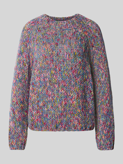 Produktfoto, Regular Fit Pullover mit Schurwoll-Anteil in Strick-Optik von Rich & Royal, kolorowy elastyczna mieszanka materiałów, krój regular fit, imitacja dzianiny, okrągły dekolt, długi rękaw, długość tyłu w rozmiarze S: 54 cm, długość rękawa w rozmiarze S: 66 cm