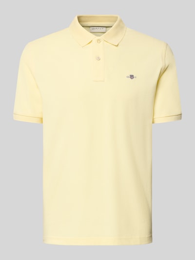 Produktfoto, Slim Fit Poloshirt mit Logo-Stitching von Gant in Hellgelb aus Reine Baumwolle, Polo-Kragen, Kurzärmelig, klassische Passform