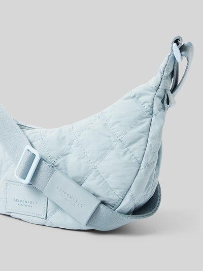 Seidenfelt Handtasche mit Steppnähten Modell 'HETTA HALFMOON' Hellblau 3