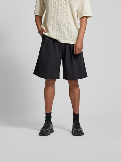 Nanushka Shorts mit Kellerfalten Black 4