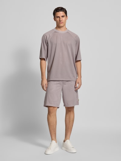 WOODBIRD Straight Leg Shorts im semitransparenten Design Modell 'Ben' Flieder 1