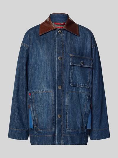 Produktfoto, Relaxed Fit Jeansjacke aus Baumwoll-Mix Modell 'PELOTA' von MAX&Co., dunkles Denim, brauner Kragen, sichtbare Nähte, große Taschen