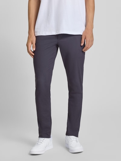 Męski model nosi Slim Fit Hose mit Gesäßtaschen Modell 'MARCO' von Jack & Jones, Mieszanka bawełny i elastanu, krój slim fit, Ganzkörperansicht von vorne