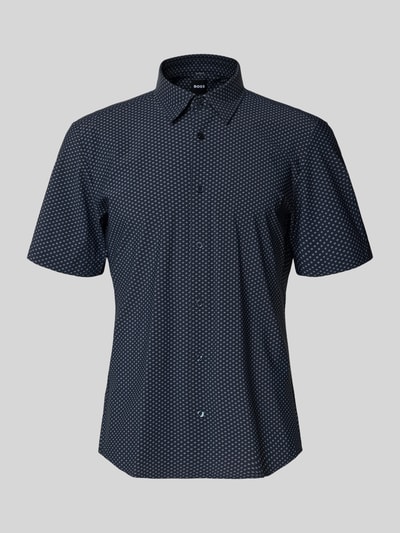 Produktfoto, Regular Fit Businesshemd mit kurzem Arm Modell 'P-LIAM' von BOSS, dunkelblaues Allover-Muster, Kentkragen, atmungsaktiv