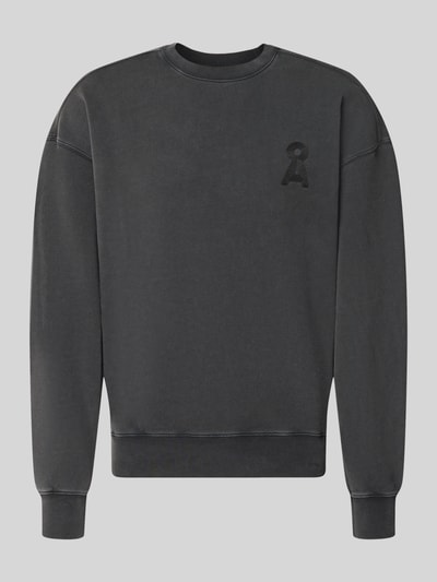 Produktfoto, dunkelgraues Relaxed Fit Sweatshirt aus reiner Baumwolle Modell 'ICONIC' von ARMEDANGELS, Herren Sweatshirt, glatte Struktur