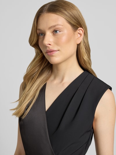 Rinascimento Jumpsuit mit V-Ausschnitt Black 3