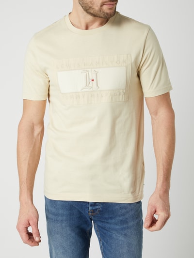 Tommy Hilfiger T-shirt z bawełny organicznej TOMMY x LEWIS  Beżowy 4