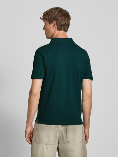 REVIEW Koszulka polo o kroju regular fit z wyhaftowanym logo Ciemnozielony 5