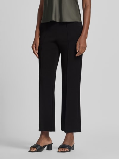 Frauenmodel trägt Gerade Hose mit Viskose-Anteil Modell 'RENEÉ' von Raffaello Rossi in Schwarz, klare Linien, glatte Textur, Ganzkörperansicht von vorne, Damen Gerade Hose von Raffaello Rossi.
