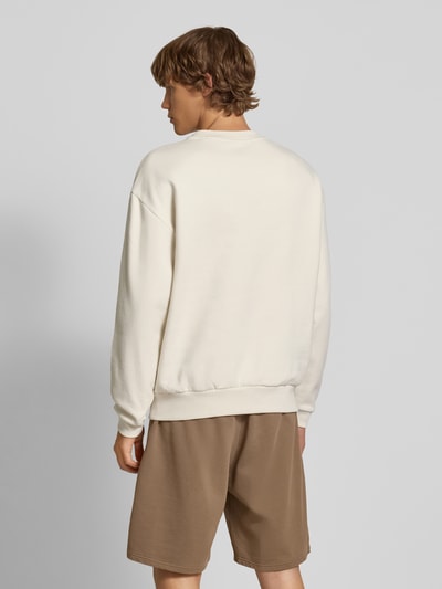 REVIEW Sweatshirt mit Rundhalsausschnitt und Label-Print Ecru 5