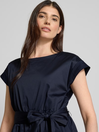 Christian Berg Woman Selection Knielanges Kleid mit Bindegürtel Marine 3