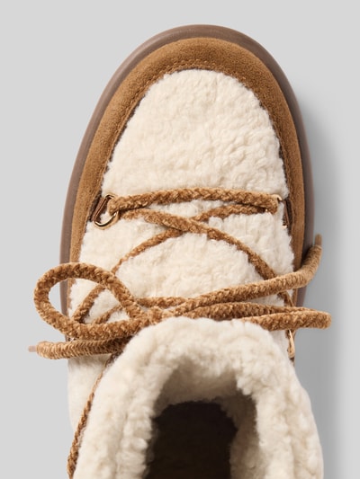 Produktfoto, Boots aus Leder-Textil-Mix mit Teddyfell von Blauer USA in Beige und Braun, abgerundete Spitze, Schnürung, Label-Detail, Absatzhöhe 4 cm, Schafthöhe 14 cm, Szerokość w rozmiarze 40: 16 cm, tekstura zamszowa i futrzana