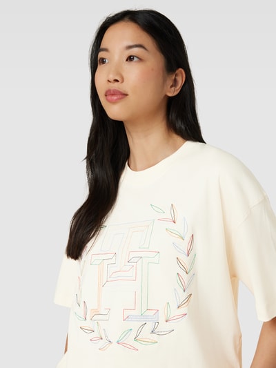 Tommy Hilfiger T-Shirt mit Label-Stitching Ecru 3