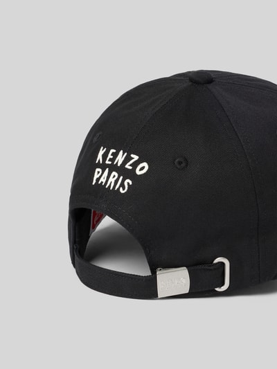 Produktfoto, Basecap aus reiner Baumwolle von Kenzo in Schwarz mit verstärktem Schirm, Label-Stitching, verstellbarem Riegel und Belüftungslöchern