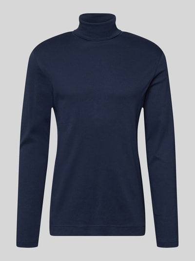 Produktfoto, Regular Fit Longsleeve aus reiner Baumwolle mit Rollkragen von Christian Berg Men, dunkelblau, schlichte Struktur, elastische Abschlüsse, Rückenlänge bei Größe M 70 cm
