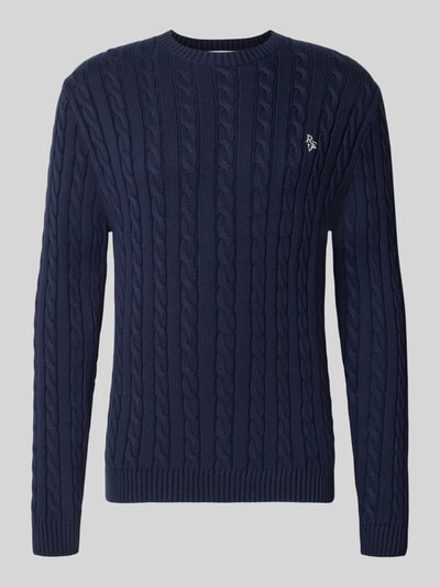 Produktfoto, Slim Fit Strickpullover aus reiner Baumwolle mit Ścieg warkoczowy od REVIEW, krój slim fit, bawełna, wyhaftowane logo, prążkowane wykończenia, kolor granatowy