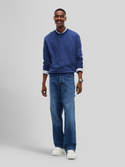 Tommy Jeans Regular Fit Sweatshirt aus Baumwoll-Mix mit Logo-Stitching Dunkelblau 1