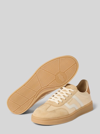 Produktfoto, Sneaker aus Leder-Mix Modell 'Cuzima' von Gant in Beige mit runder Form, Logo-Print, Schnürverschluss, strukturierter Sohle