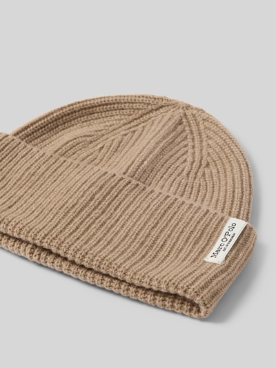 Productfoto, lichtbruine Mütze aus wollmix van Marc O'Polo voor dames, grof ribbreisel, zachte textuur, label op de rand