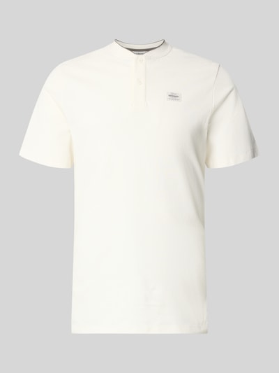 Produktfoto, Regular Fit Poloshirt aus Baumwoll-Mix von s.Oliver RED LABEL in Weiß, unifarbenes Piqué mit Label Patch und Henley-Ausschnitt