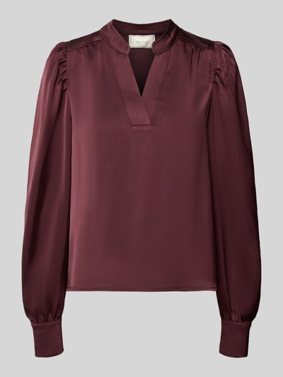 Produktfoto, Langarmbluse mit Stretch-Anteil Modell 'Rosslyn' von Neo Noir in Bordeaux, satinierte Textur, lockere Passform, V-Ausschnitt.