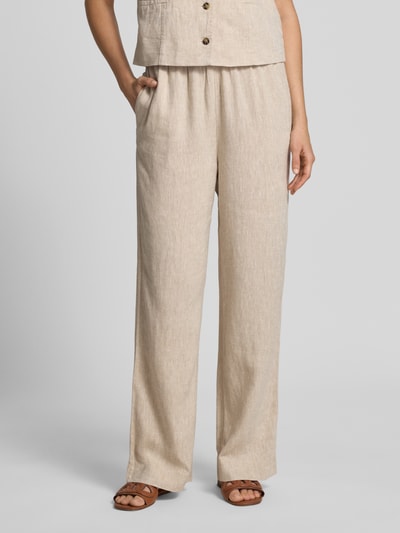 Vrouwenmodel draagt Leinenhose mit Kordelzug Modell 'Viana Ginia' van MSCH Copenhagen, beige linnenmix, wide leg fit, Franse steekzakken, elastische tailleband, detailopname onderlichaam