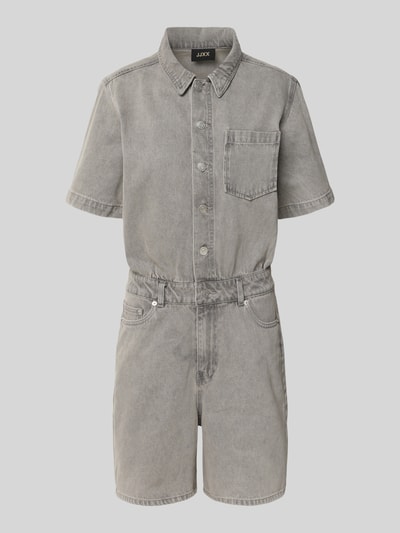 Produktfoto, Regular Fit Playsuit in Denim-Optik Modell 'Fillipa' von JJXX aus Reine Baumwolle, kurzärmelig, Umlegekragen, Knopfleiste, Brusttasche, 5-Pocket-Design, graue Struktur, matte Oberfläche, Maße: Rückenlänge 93 cm, Brustweite 52 cm, Ärmellänge 26 cm, Gesamtlänge 88 cm, Innenbeinlänge 17 cm