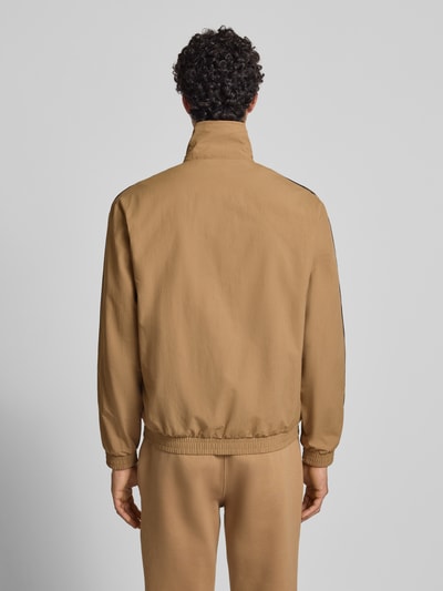 adidas Originals Kurtka treningowa o kroju regular fit z wyhaftowanym logo model ‘Classic’ Beżowy 5