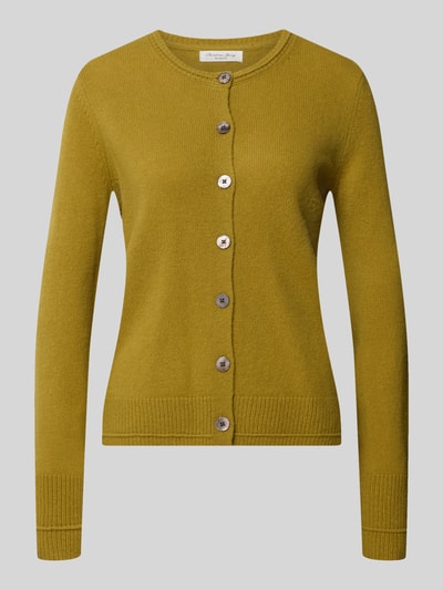 Produktfoto, Cardigan aus Wolle mit Rundhalsausschnitt von Christian Berg Woman in Olivgelb, Knopfleiste, fein gestrickte Textur, Regular Fit, Rückenlänge 58 cm, Ärmellänge 63 cm