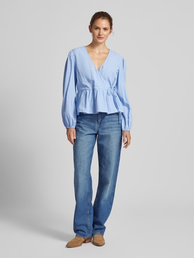 Pieces Regular Fit Langarmshirt aus reine Baumwolle in Wickel-Optik Modell 'MILLA' Bleu 1