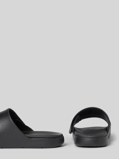 Produktfoto, Badeschuhe mit Label-Prägung Modell 'ZNCAPE SANDAL' von adidas Sportswear, look: effen, punt van de schoen: open teen, hakvorm: plat, comfortmodel/open, gestructureerde zool