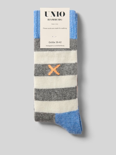 Produktfoto, Socken mit Woll-Anteil von UNIO HAMBURG in Grau, Weiß und Blau mit orangefarbenem Kontraststreifen, elastische materiaalmix, ribboordjes, contraststrepen