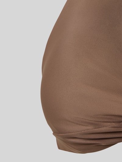 Produktfoto, Bikini-Oberteil mit Neckholder Modell 'Kelli' von Barts aus braunem Material-Mix mit Stretch-Anteil, feine Struktur, Knoten-Detail, Label-Detail, Nahaufnahme Textur.