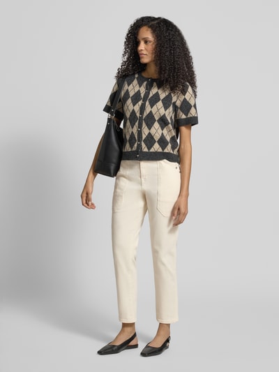 MAC Slim Fit Hose mit aufgesetzten Taschen Modell 'Iowa' Offwhite 1