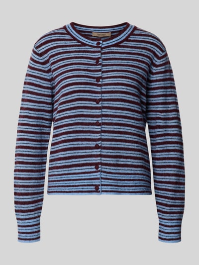 Produktfoto, Strickjacke mit Woll-Anteil Modell 'Milvi' von MOS MOSH, taillierte Passform, Streifenmuster in Blau und Rot, gerippte Textur