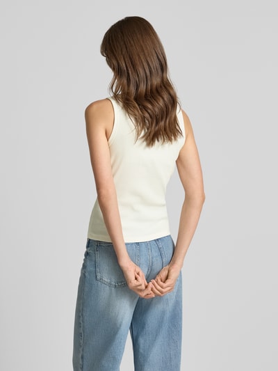 VERO MODA Top typu tank o kroju slim fit z mieszanki bawełny model 'DISA' Złamany biały 5