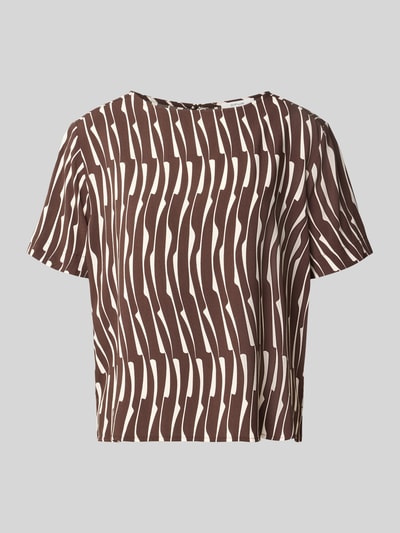 Produktfoto, Regular Fit blouse uit zuiver viscose model 'Ferona bamboo' van OPUS met all-over look, ronde hals, bruine en witte golvende strepen, zichtbare textuur, ruglengte maat 36: 56 cm, mouwlengte: 22 cm.