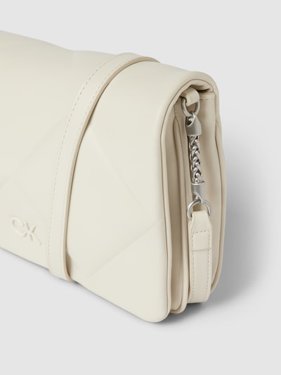 CK Calvin Klein Handtasche mit Logo-Applikation Modell 'QUILT' Sand 3