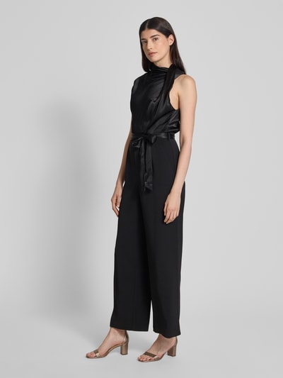 Forever New Jumpsuit mit Bindegürtel Black 1