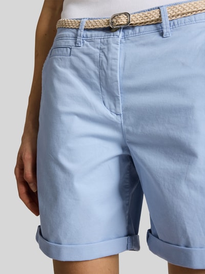 Tom Tailor Chinoshorts mit Gürtel Hellblau 3