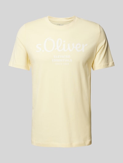 s.Oliver RED LABEL Regular Fit T-Shirt aus reiner Baumwolle mit großem Label Print Hellgelb 1