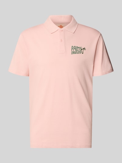 Produktfoto, Regular Fit Poloshirt mit Print und Knopfleiste Modell 'MAILLE' von Blend in Rosa, reine Baumwolle, dezente Struktur, Print-Detail links