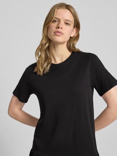 PIECES Sukienka t-shirtowa o kroju regular fit z czystej bawełny model 'DISSO' Czarny 3