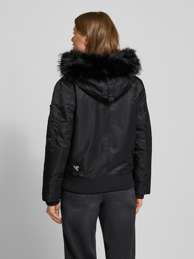 khujo Jack met klepzakken, model 'TYLA' Zwart - 5