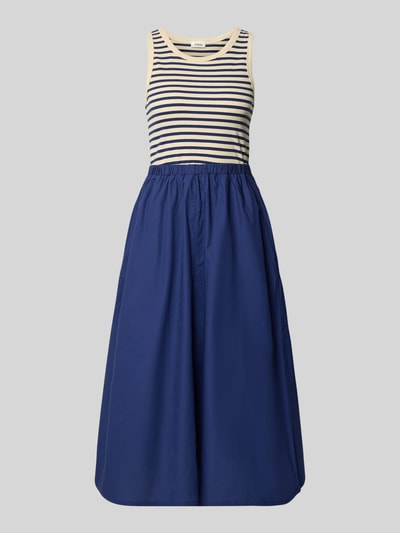 Produktfoto, Tailliertes Freizeitkleid aus Baumwoll-Mix von s.Oliver RED LABEL in Blau mit gestreiftem Oberteil, runder Ausschnitt, glatte Struktur