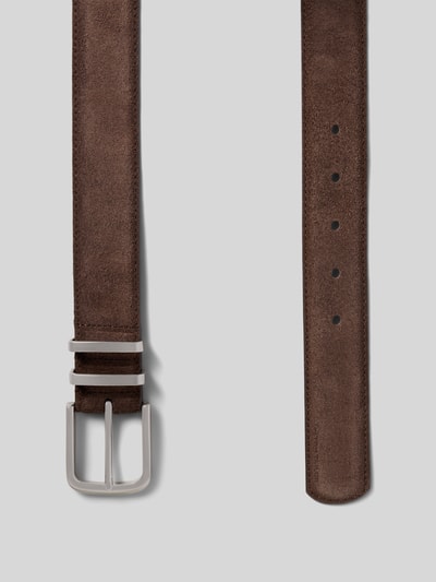 Produktfoto, Gürtel aus Wildleder von Tom Tailor in brauner Wildlederoptik mit Dornschließe, Veloursleder, Gesamtlänge 95 cm, Größe 80