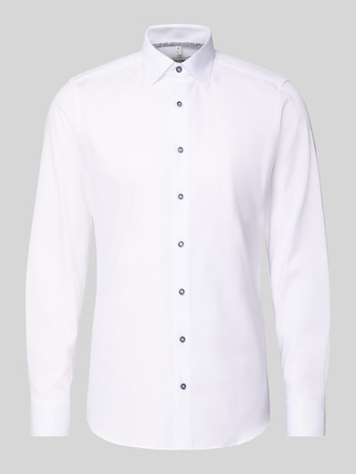 Produktfoto, Slim Fit Businesshemd aus Baumwoll-Mix mit Kentkragen von OLYMP Level Five, weiß, glatte Textur, durchgehende Knopfleiste, sportliche Manschetten, elastisches Material