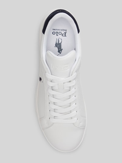 Produktfoto, Low Top Sneaker aus echtem Leder von Polo Ralph Lauren, biała gładka skóra, zaokrąglony czubek, strukturyzowana podeszwa, logo i napis