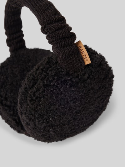 Produktfoto, Ohrenwärmer mit Teddyfell-Besatz Modell 'Browniez' von Barts in dunklem Braun, kuschelige Textur vor hellem Hintergrund