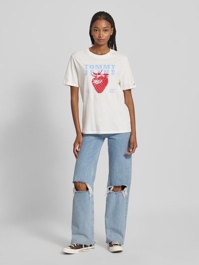 Tommy Jeans T-shirt o kroju relaxed fit z czystej bawełny Złamany biały 1